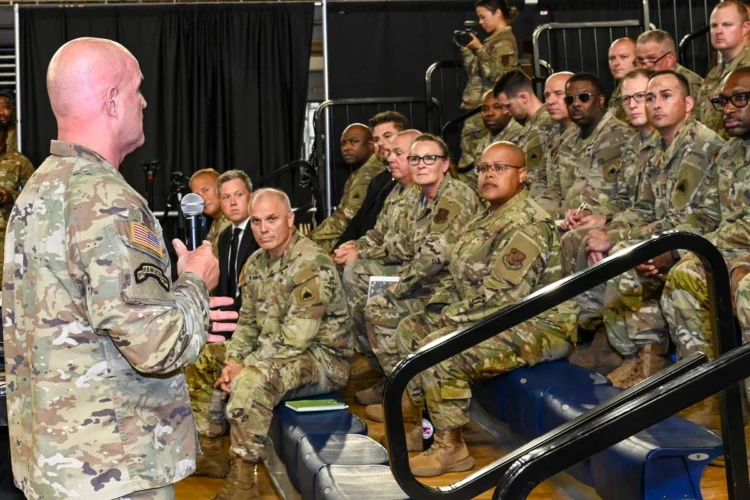 EN AGUAS DE AMÉRICA LATINA Despliega EU 4 mil soldados