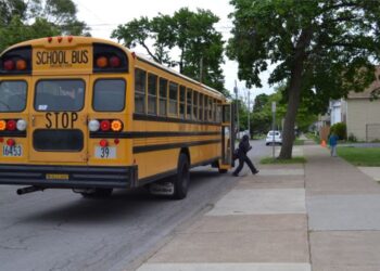 LANZA UISD APP Rastrearán padres autobuses escolares