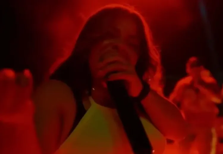 Lupita TikTok sorprende con su debut musical y estrena “Bien Buena”