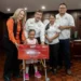 Familia UAT entrega donativo en apoyo a salud de la niña Natalia