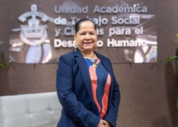 Colabora UAT en iniciativa que incluye al trabajador social en la educación