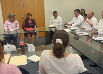 ACUERDAN TRABAJO CONJUNTO Atiende gobernador a Colectivos de Búsqueda