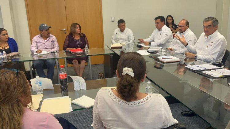 ACUERDAN TRABAJO CONJUNTO Atiende gobernador a Colectivos de Búsqueda