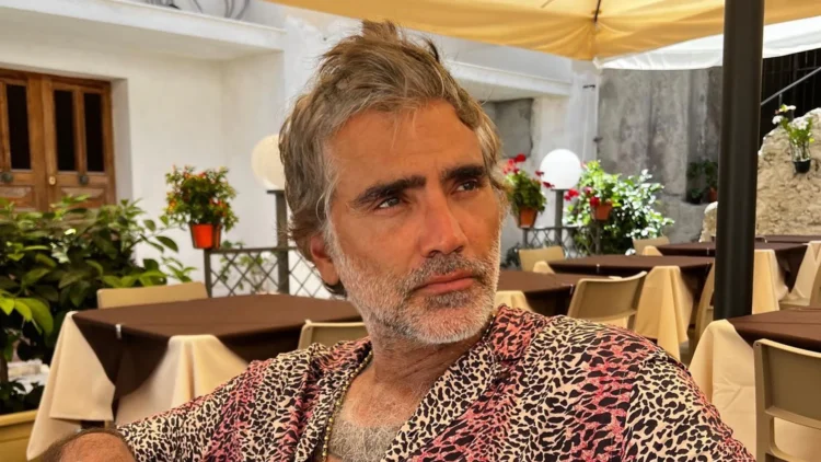 Alejandro Fernández revela La crisis de salud que lo dejó sin poder caminar