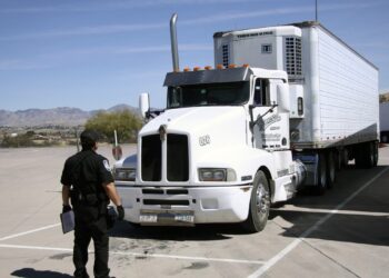 SIN OPCIÓN 13 MIL TRAILEROS Operadores mexicanos también a clases… pero de inglés
