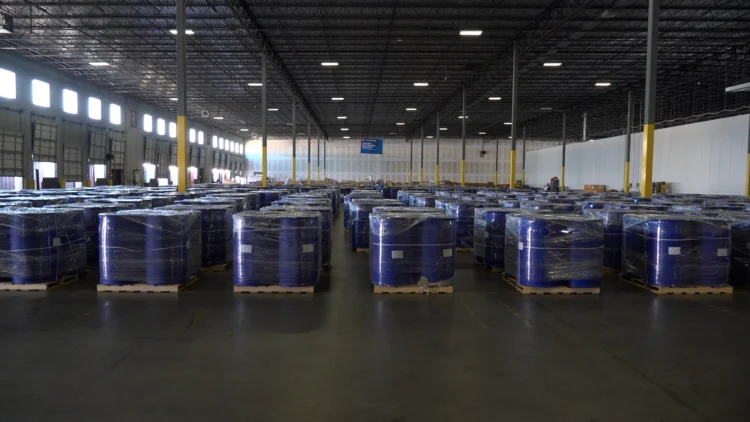 Aseguran químicos para metanfetaminas