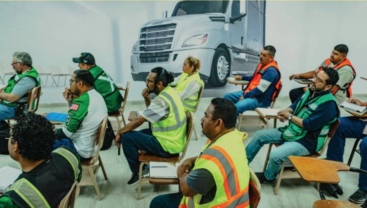 Impacto negativo la falta de inglés en operadores