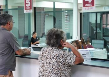 A CONTRIBUYENTES CUMPLIDOS Avanza entrega de pólizas por pago de impuesto predial