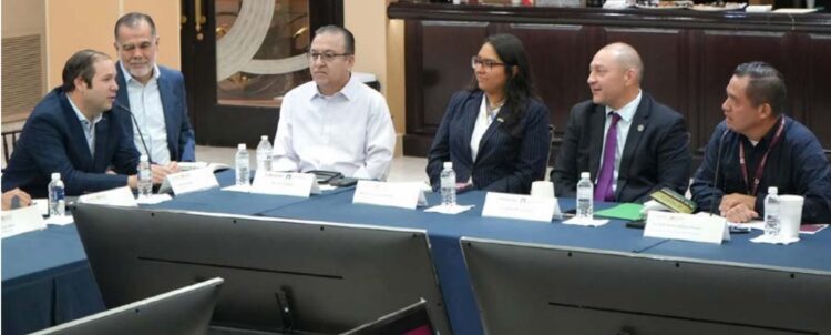 AGENTES ADUANALES Y ADUANA Discrepan sobre caída en Puente III