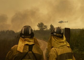 GOBIERNO ANUNCIA MEDIDAS URGENTES España enfrenta devastación tras histórica ola de incendios
