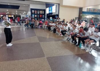 Promueven la lectura con cuentacuentos