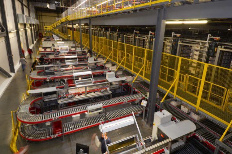 LIGADA A WARREN BUFFETT Llega a Austin empresa McLane Company Inc.