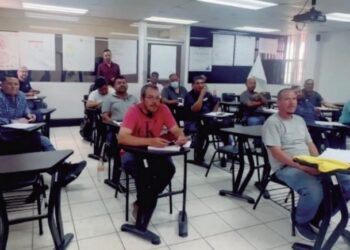 Alta demanda en curso de inglés para los operadores fronterizos