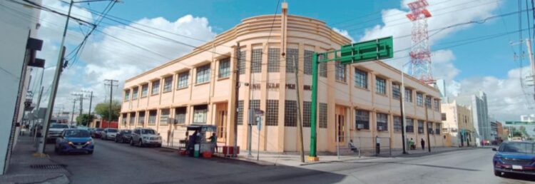 Detectan escuelas en NLD que omiten honores a la bandera