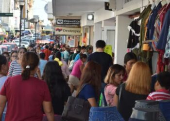 AFIRMAN COMERCIANTES Dólar barato no afecta en la economía local