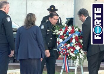 Laredo honra víctimas del 11-S en ceremonia solemne