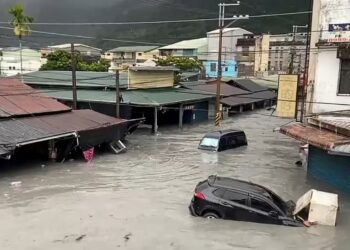 TIFÓN RAGASA Colapsa lago y arrasa ciudad en Taiwán; deja 14 muertos