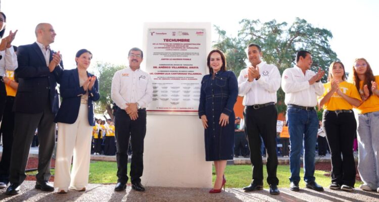CARMEN LILIA Y DÁMASO ANAYA Inauguran techumbre en la UAT Nuevo Laredo