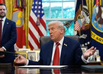 ANUNCIA TRUMP Más aranceles, incluido el 100 % a todos los productos farmacéuticos