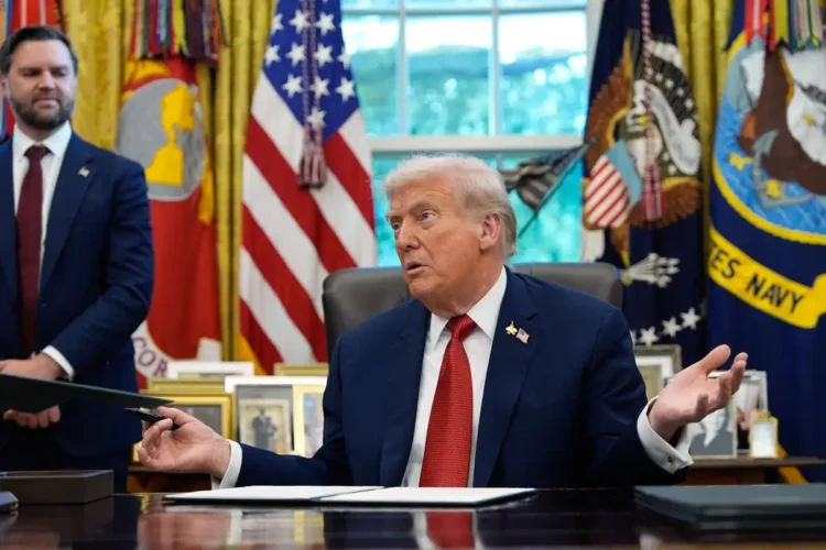 ANUNCIA TRUMP Más aranceles, incluido el 100 % a todos los productos farmacéuticos