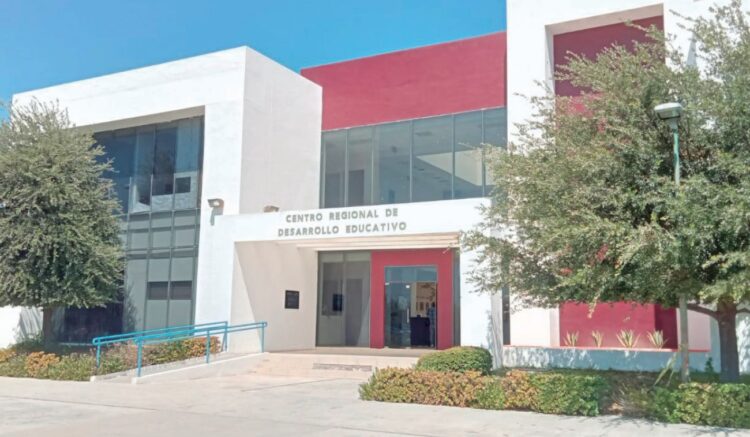 NO HAY PUENTE El 15 de septiembre habrá clases normales