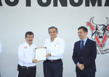 PARA EL RASTRO DE LA UAT Recibe Américo Villarreal ampliación de certificación TIF