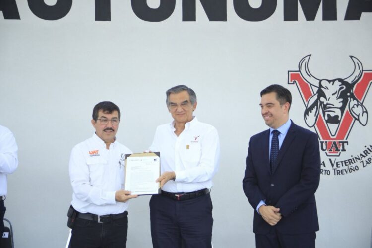 PARA EL RASTRO DE LA UAT Recibe Américo Villarreal ampliación de certificación TIF