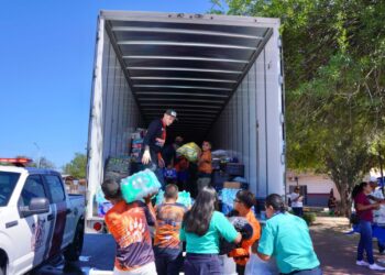 SE SUMAN AL GOBIERNO MUNICIPAL Neolaredenses se solidarizan con damnificados