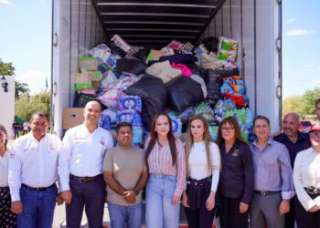 RESPONDEN A LLAMADO DE CLCR Neolaredenses envían más de 50 toneladas a damnificados