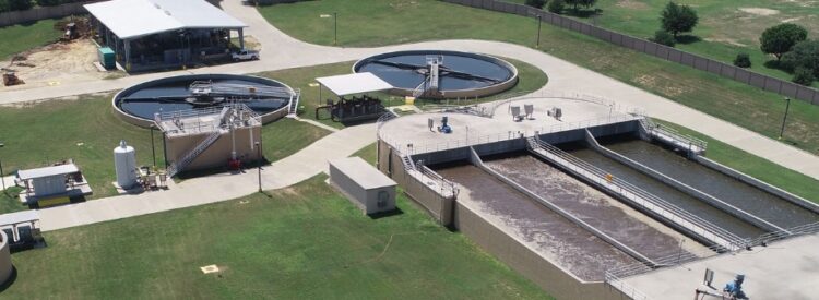 EN LAREDO TEXAS Detectan filtración de petróleo en sistema de aguas residuales