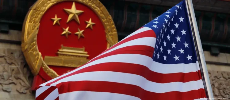 TRUMP DESATA ‘VIERNES DE CAOS’ FINANCIERO Anuncia arancel 100% a China y restricciones