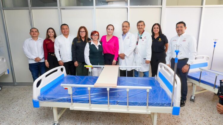 CARMEN LILIA CANTUROSAS Fortalece servicios médicos en NLD