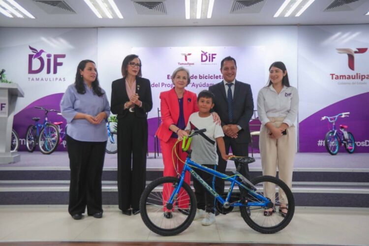 GOBIERNO, DIF TAMAULIPAS Y FUNDACIÓN TELMEX Hacen entrega de bicicletas del programa “Ayúdame a llegar”
