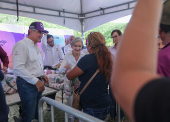 AMÉRICO Y MARÍA Llevan la brigada Transformando Familias al municipio de San Nicolás