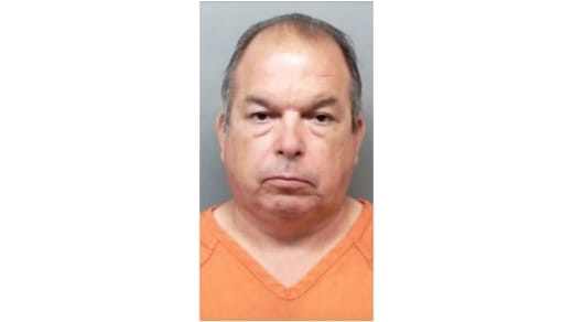 Operador de autobús enfrenta cargos por agresión