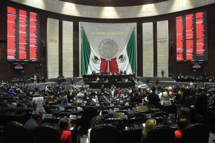 VAN CONTRA ‘HUACHICOL’ FISCAL Aprueban comisiones de Cámara de Diputados la Ley Aduanera