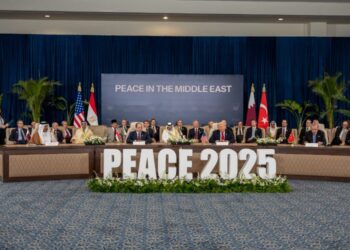 TRUMP Y LÍDERES MUNDIALES Firman acuerdo de paz en Gaza