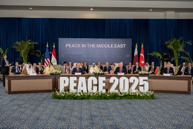 TRUMP Y LÍDERES MUNDIALES Firman acuerdo de paz en Gaza