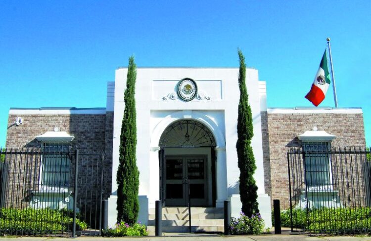 SIGUE TEMOR A ICE Ofrece consulado mexicano orientación legal gratuita