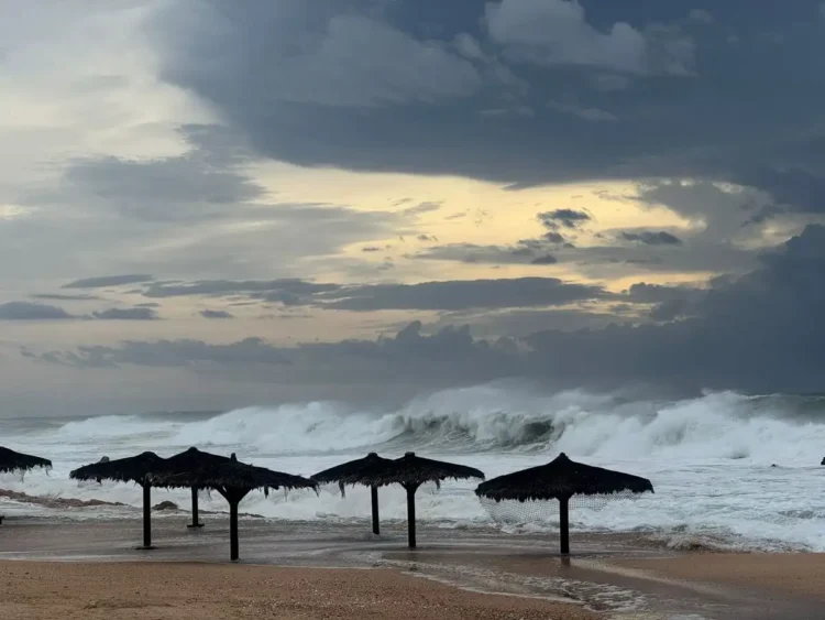 ALERTA EN BAJA CALIFORNIA SUR Huracán ‘Priscilla’ podría alcanzar la categoría 3