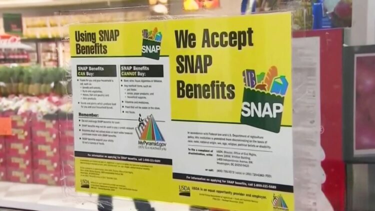 GARANTIZAN APOYO ALIMENTARIO Restablecen beneficios SNAP tras reapertura gubernamental