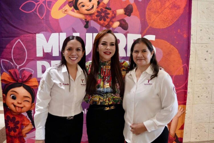 MUJERES QUE INSPIRAN Refrenda Carmen Lilia compromiso en el foro de Mujeres de Cambio