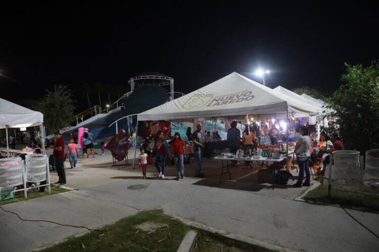 ÉXITO TOTAL DEL BAZAR REVOLUCIONARIO EN EL PARQUE MENDOZA