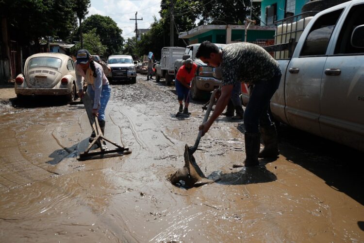 EN VERACRUZ Exentan de impuestos a municipios afectados por lluvias e inundaciones