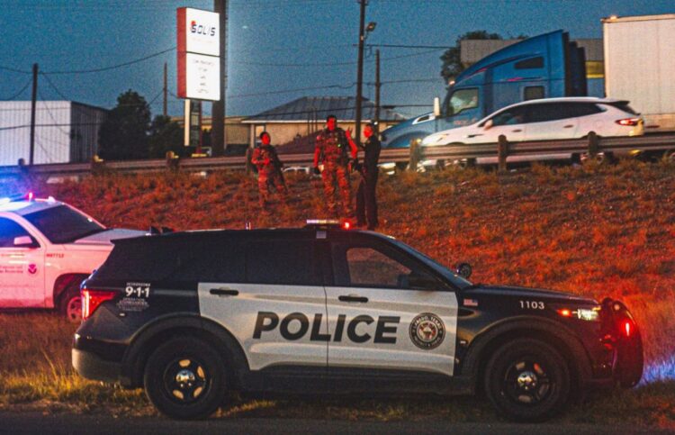 Tamaulipeco choca patrulla en Laredo