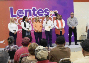 Entrega la UAT lentes gratuitos