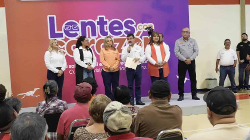 Entrega la UAT lentes gratuitos