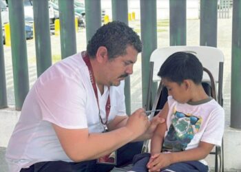 APLICARÁN VACUNAS EN PANTEONES Refuerzan salud pública durante Día de Muertos