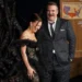 ¿Ya no hay demanda? Millie Bobby Brown y David Harbour se abrazan en la alfombra roja de ‘Stranger Things 5’