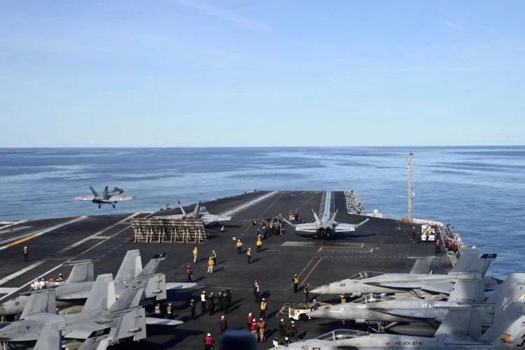 SE ENRUTA A AMÉRICA LATINA Presencia de portaaviones Gerald Ford, escala tensión en Venezuela